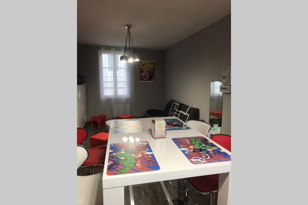 Appartement Style Pop Art Avec Garage Centre Historique 베지에 외부 사진