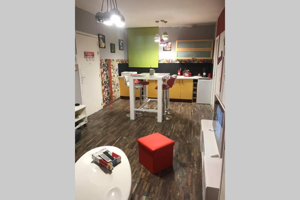 Appartement Style Pop Art Avec Garage Centre Historique 베지에 외부 사진