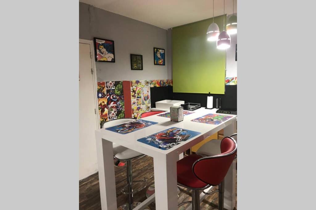 Appartement Style Pop Art Avec Garage Centre Historique 베지에 외부 사진