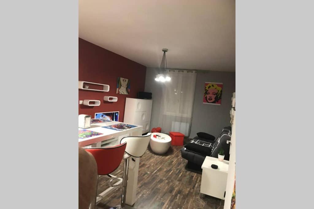 Appartement Style Pop Art Avec Garage Centre Historique 베지에 외부 사진
